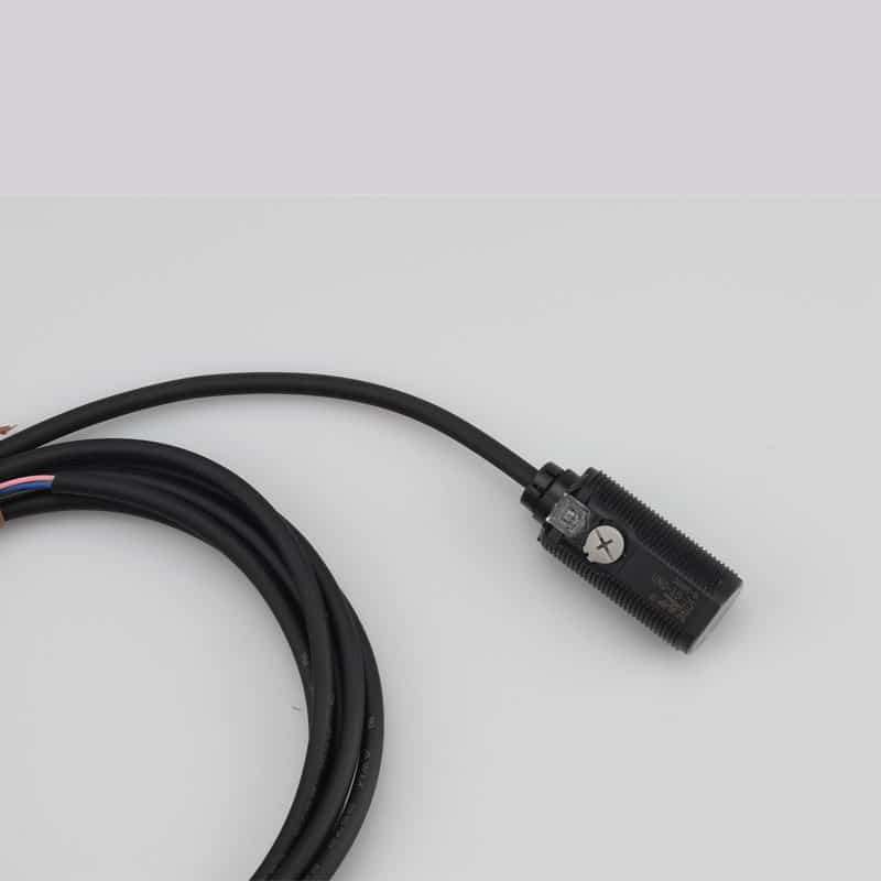 E3FA-DP12 Diffuse Photoelectric Sensor, NPN, 300 mm, 10-30 VDC - 图片 2